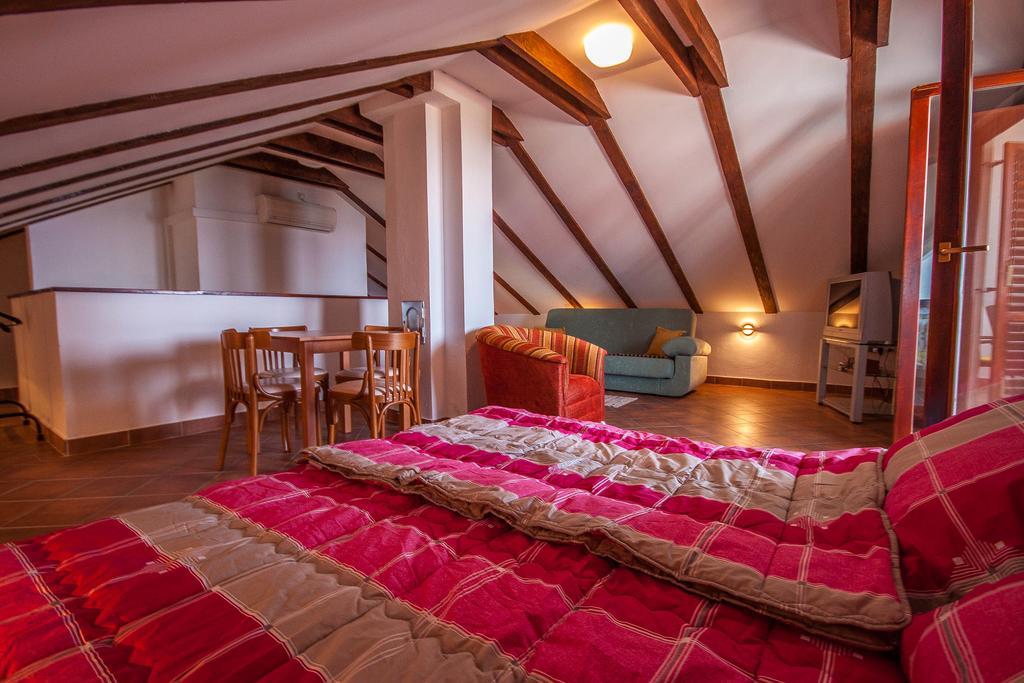 Apartman Joso Diklo Exterior foto